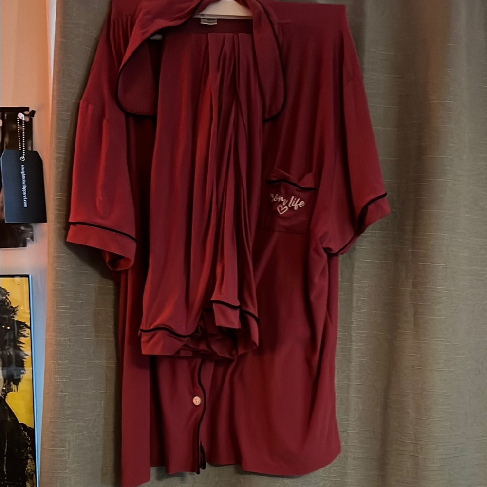 Elegant Burgundy Women's Robe Set
